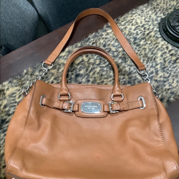 MICHAEL KORS LEATHER SHOULDER BAG - Picture 11 of 11